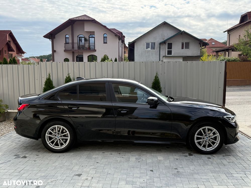 BMW Seria 3 320d xDrive AT MHEV - 11
