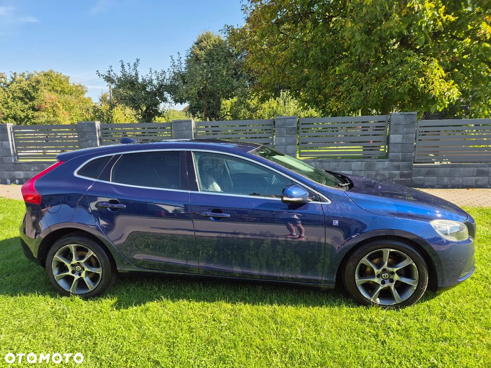Volvo V40 - 2