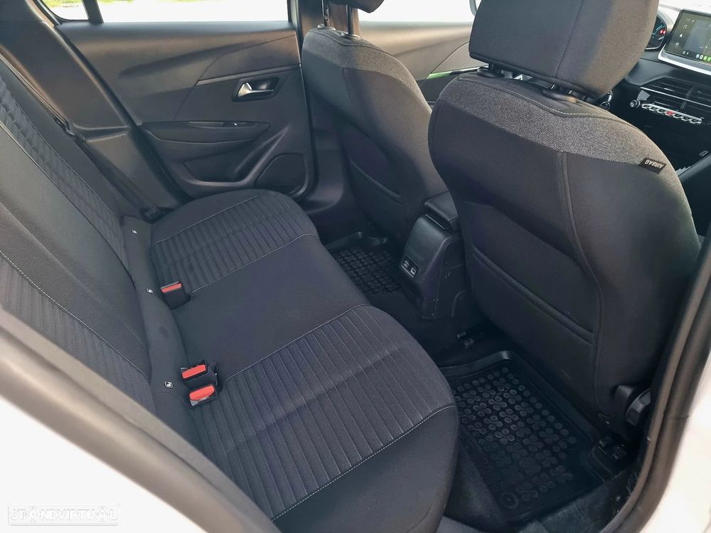 Peugeot e-208 Style - 8