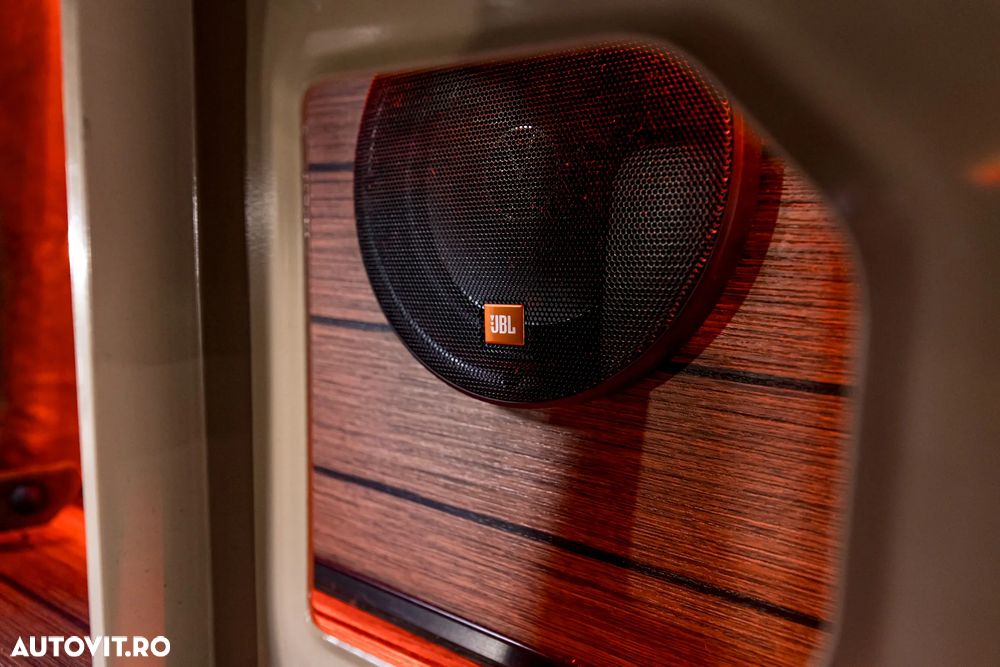 Mercedes-Benz Sprinter - 30