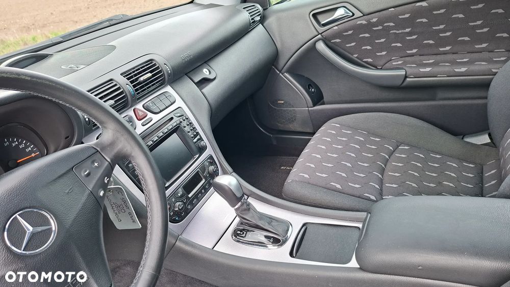Mercedes-Benz Klasa C 320 Avantgarde - 16