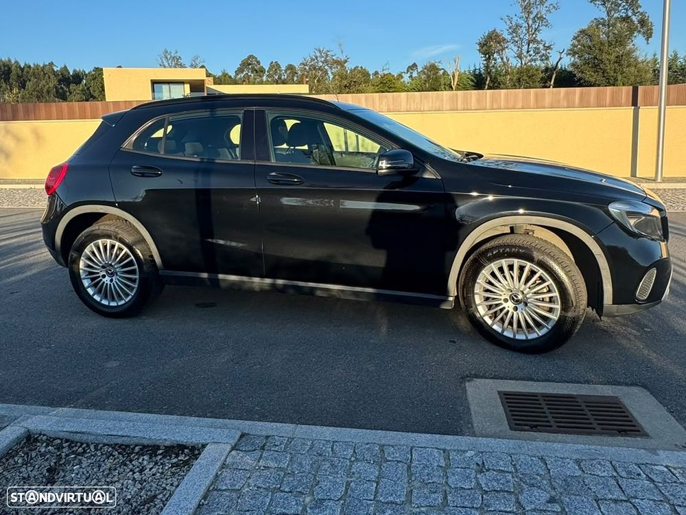 Mercedes-Benz GLA 180 d 7G-DCT Style - 8