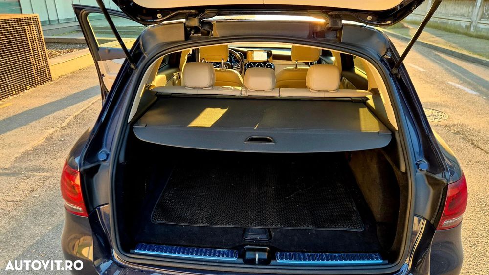 Mercedes-Benz GLC 300 4MATIC MHEV - 13