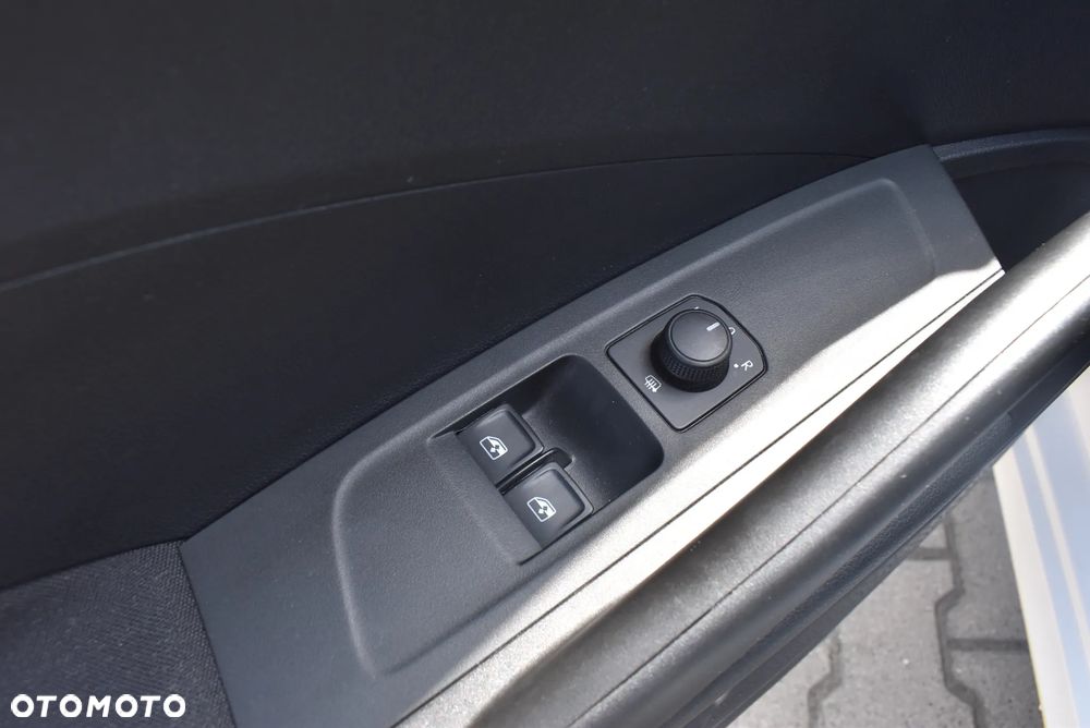 Skoda Fabia 1.0 Ambition - 23