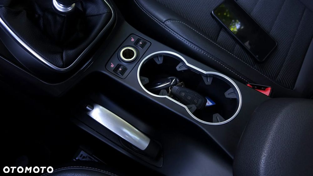 Ford Kuga 1.5 EcoBoost 2x4 Titanium - 20