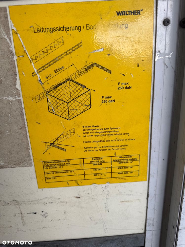 Mercedes-Benz SPRINTER - 13