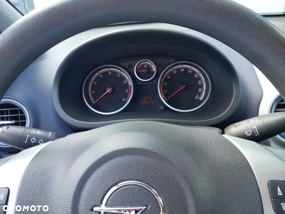 Opel Corsa 1.2 16V - 9