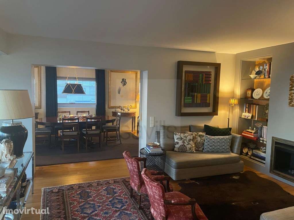 Excelente Apartamento T3 em 1ª Linha de Mar, Avª Brasil - Porto - Grande imagem: 3/14