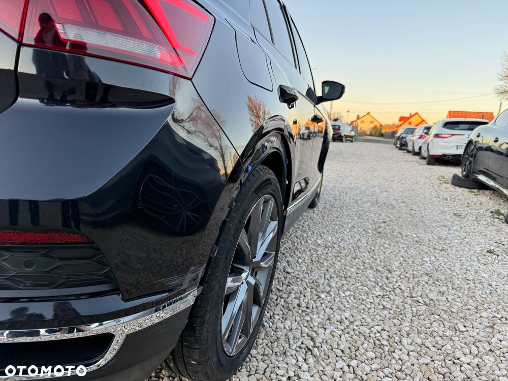 Volkswagen T-Roc - 23