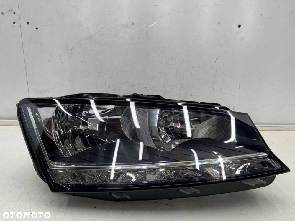 Lampa reflektor Skoda Fabia 3 III LIFT 18-22r. prawa przednia zwykła ORYGINALNA Europa 6v1941016d - 1