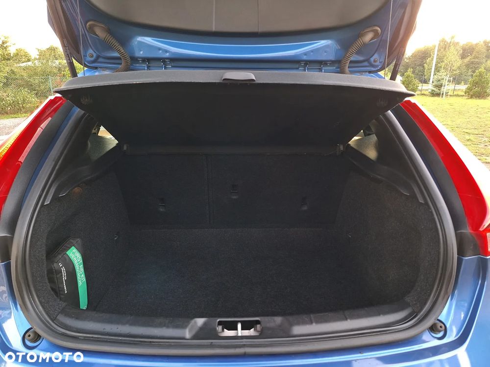 Volvo V40 D3 RDesign - 22