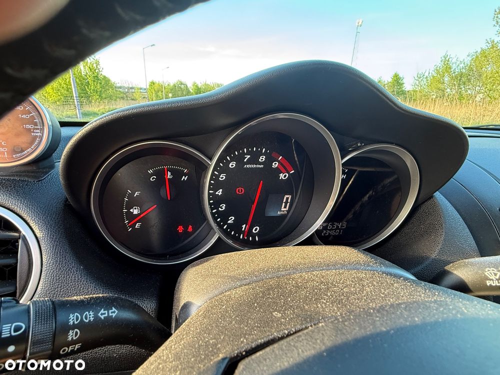 Mazda RX-8 - 12