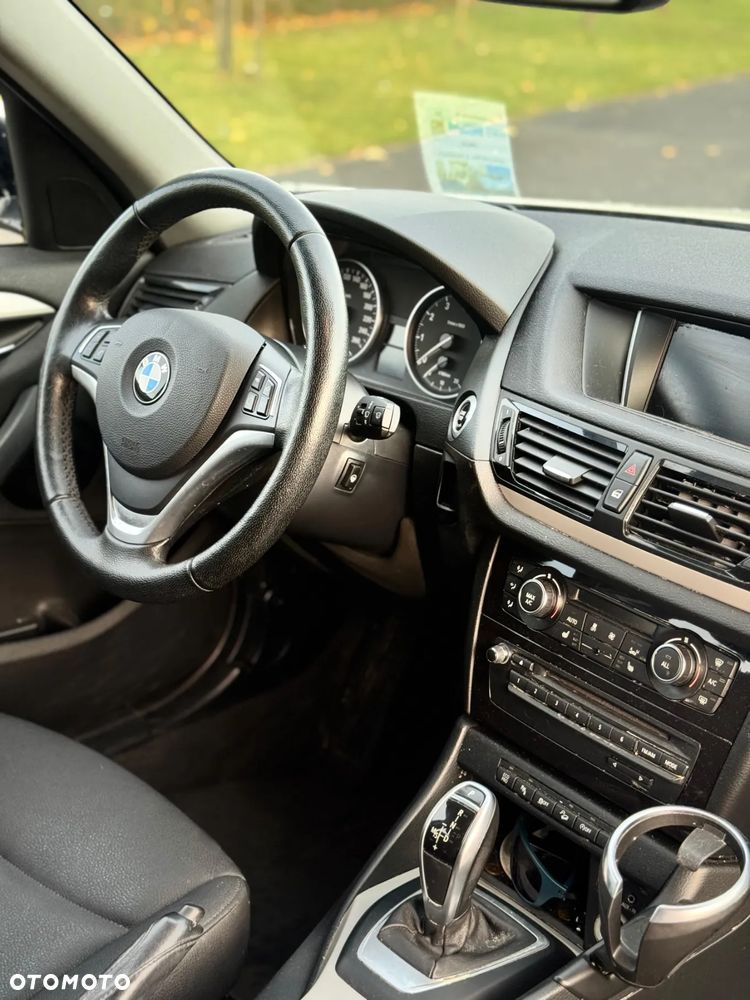 BMW X1 xDrive28i Sport Line - 13