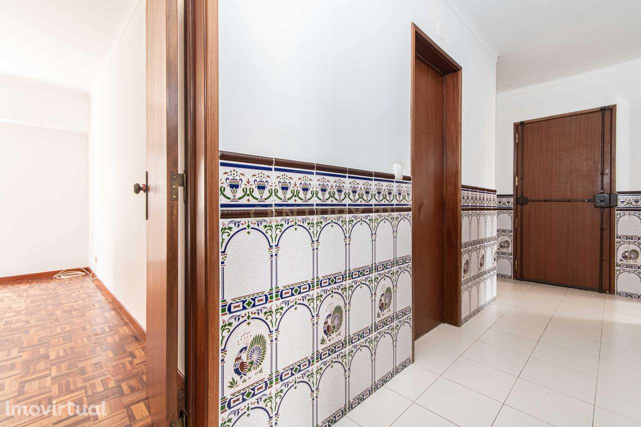 Apartamento T3 em Frielas com arrecadação - Grande imagem: 2/16