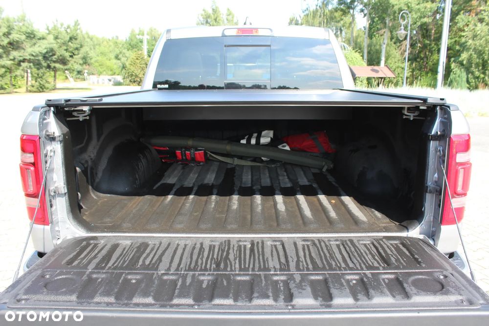 RAM 1500 5.7 Crew Cab Limited - 10
