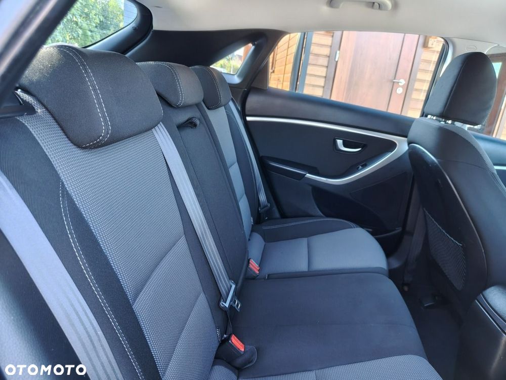 Hyundai i30 1.6 CRDi BlueDrive Comfort - 22