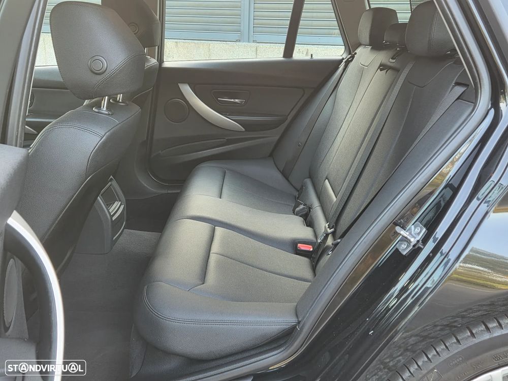 BMW 318 d Aut. Sport Line - 20