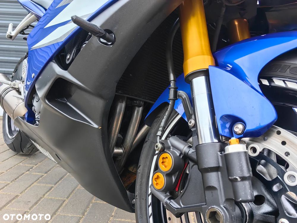 Yamaha R6 - 16
