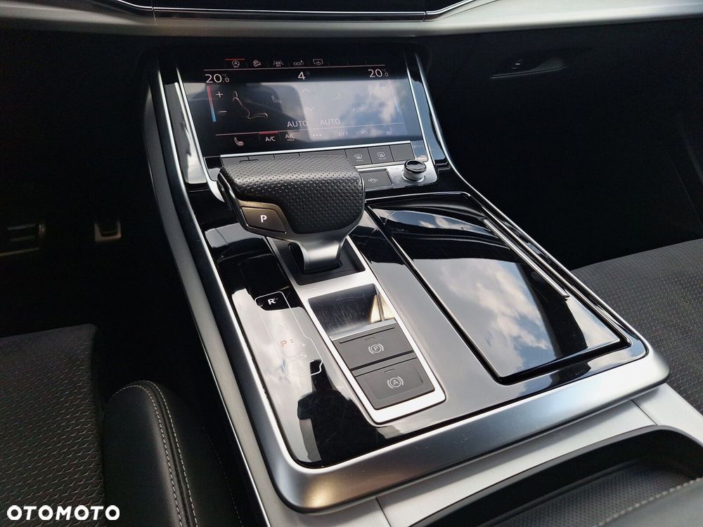 Audi Q8 - 18