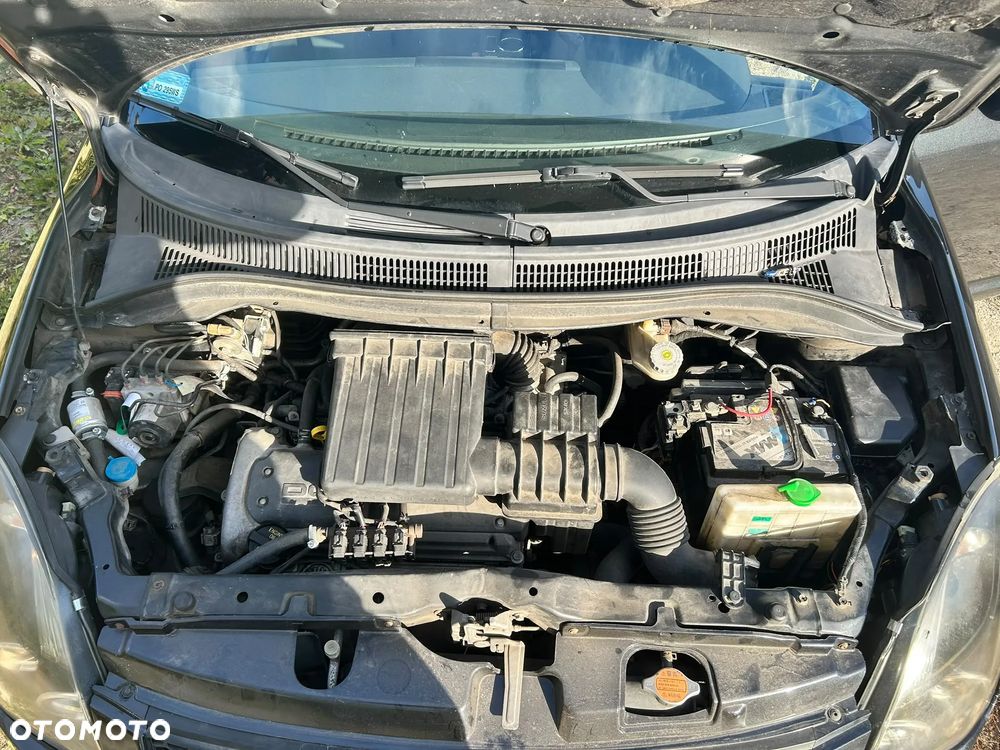 Suzuki Swift - 7