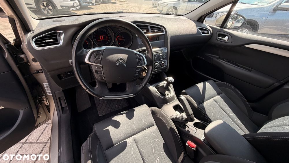 Citroën C4 e-HDi 110 Selection - 6
