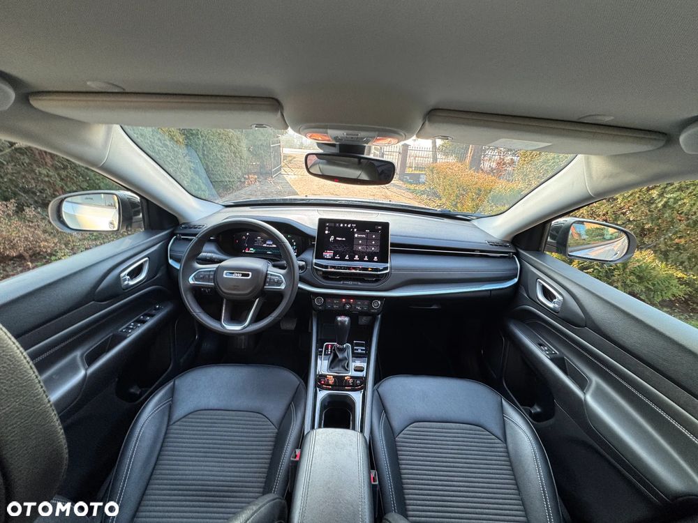 Jeep Compass - 24