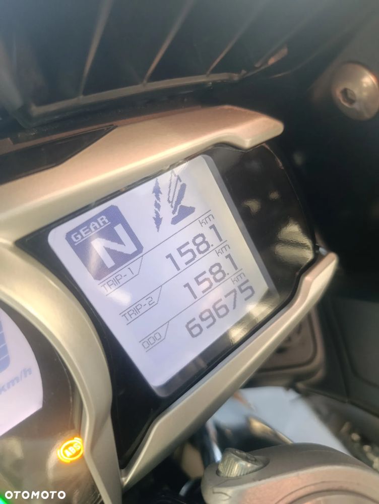 Yamaha FJR - 16
