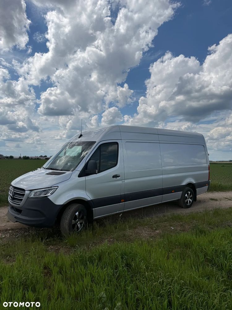 Mercedes-Benz Sprinter - 1