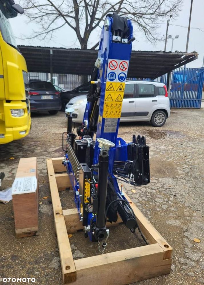 HDS PM 2823 Nowy Ferrari 531 A 3 plus 1 Iveco Nissan Renault Mercedes Palfinger Hiab - 7