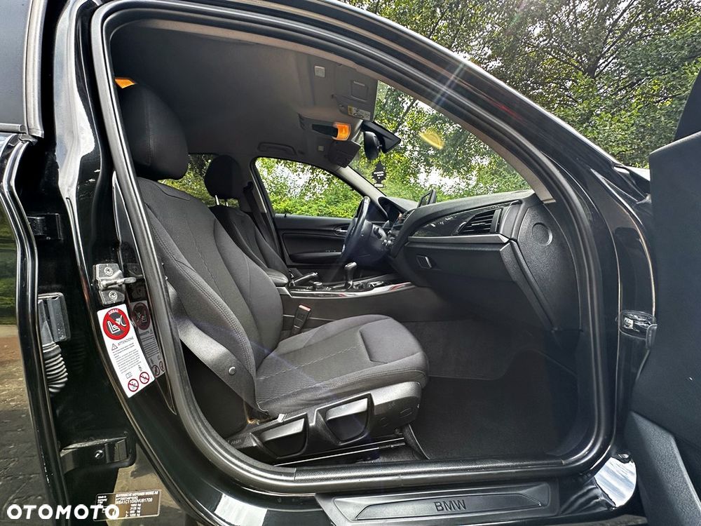 BMW Seria 1 118d Sport Line - 7