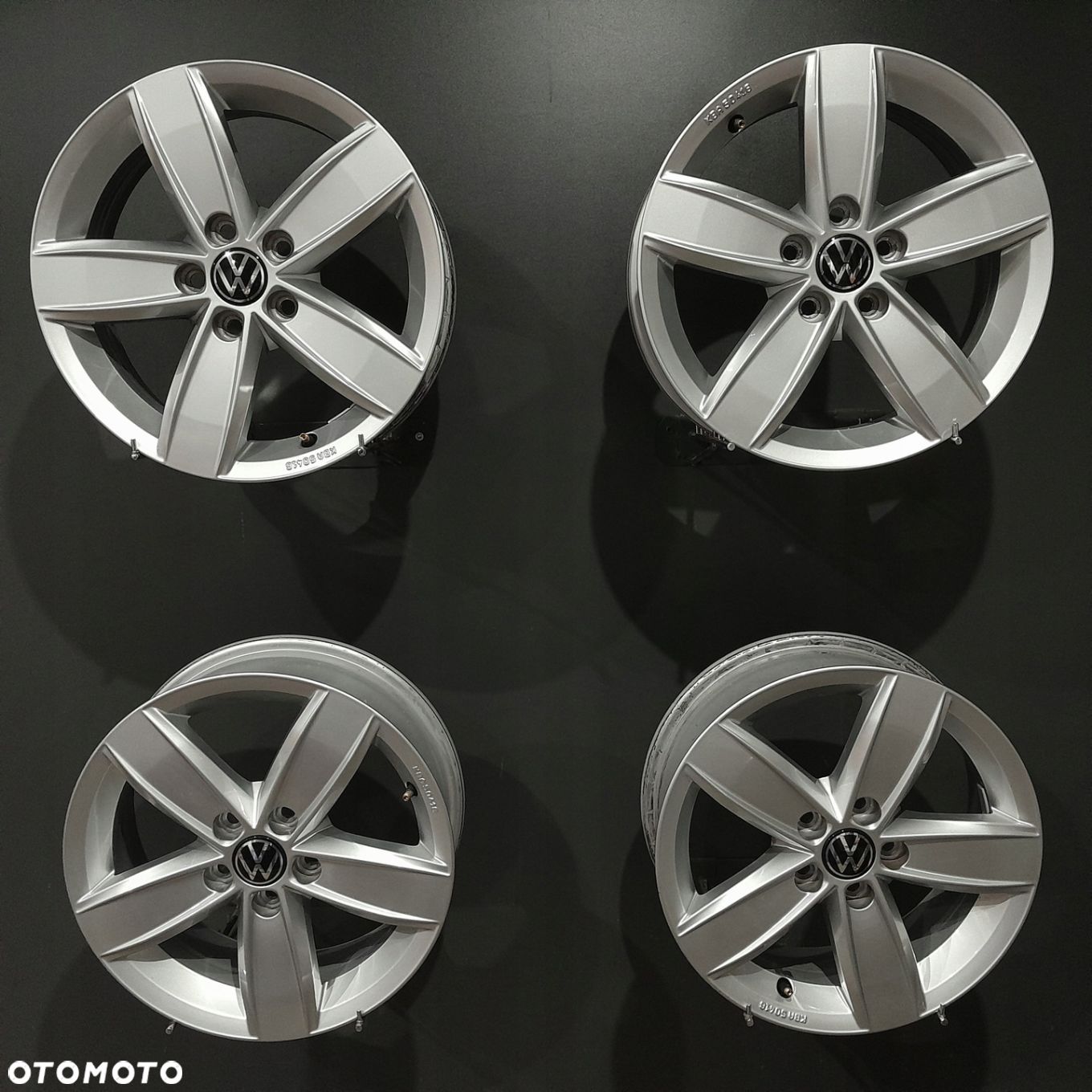 Felgi 15 5x100 VW Polo F13624-1B - 1