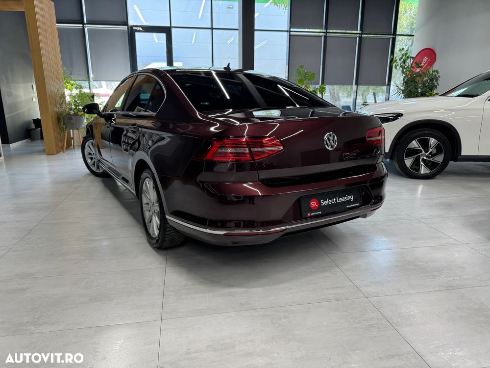 Volkswagen Passat 2.0 TDI (BlueMotion Technology) DSG Highline - 4