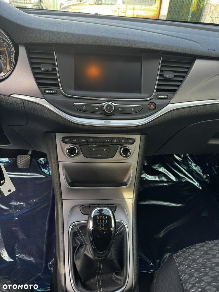 Opel Astra - 18