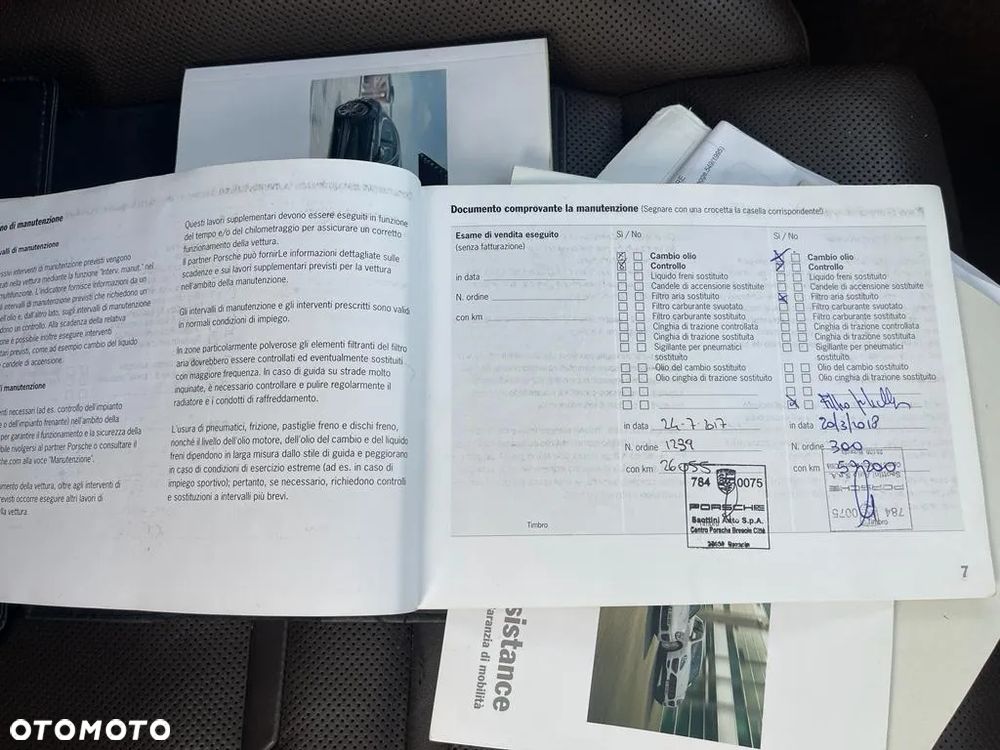 Porsche Panamera 4S Executive - 39