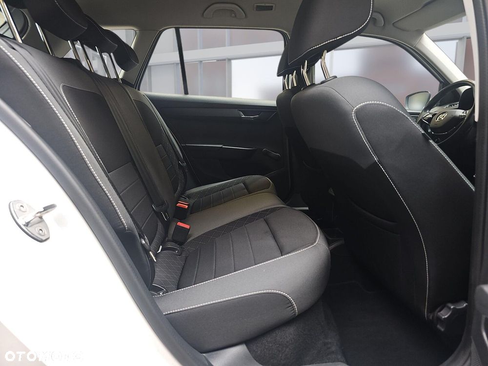 Skoda Fabia 1.0 TSI Ambition - 12