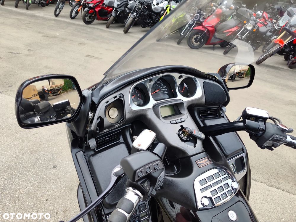 Honda GL - 39