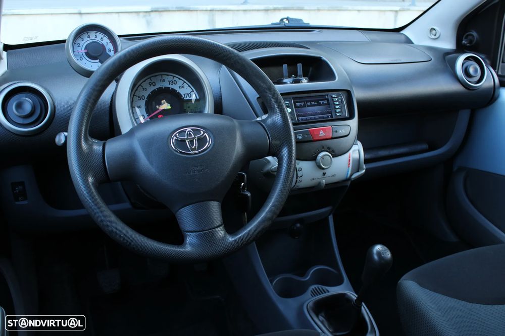 Toyota Aygo 1.0 + AC+VSC - 16