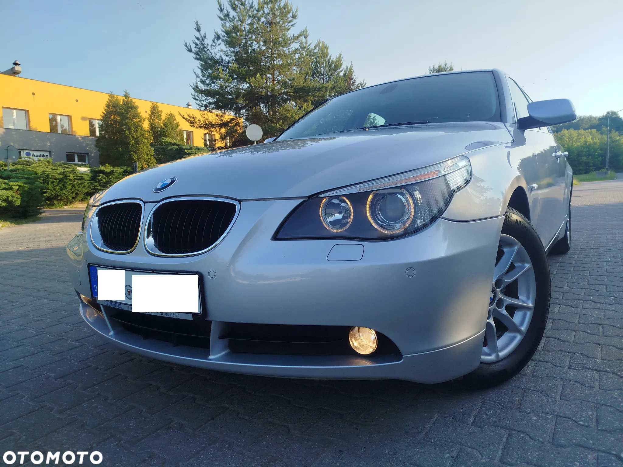 BMW Seria 5 520i - 9