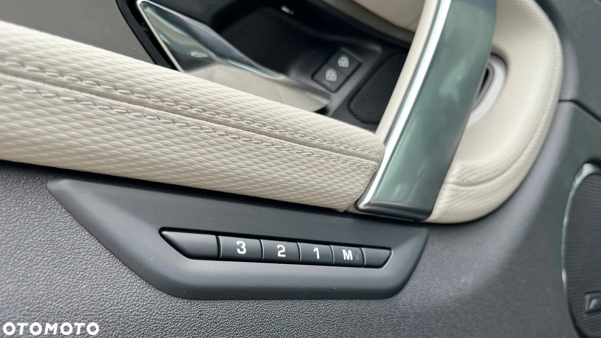Land Rover Discovery Sport - 9