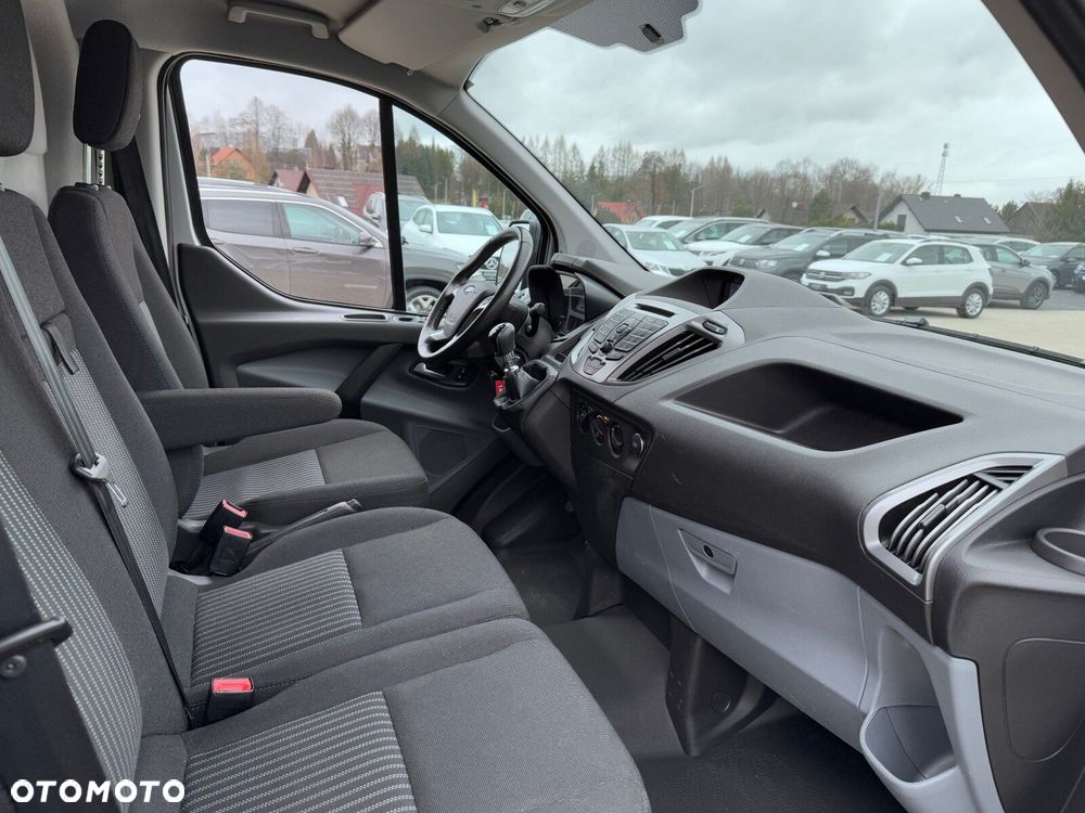 Ford Transit Custom - 13