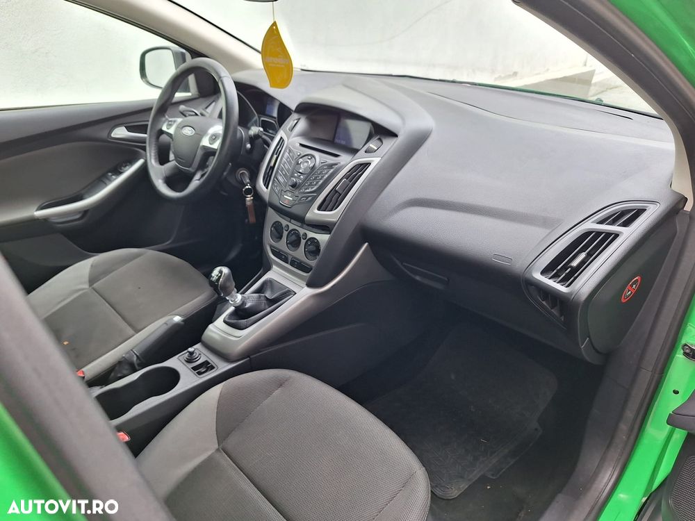 Ford Focus - 5