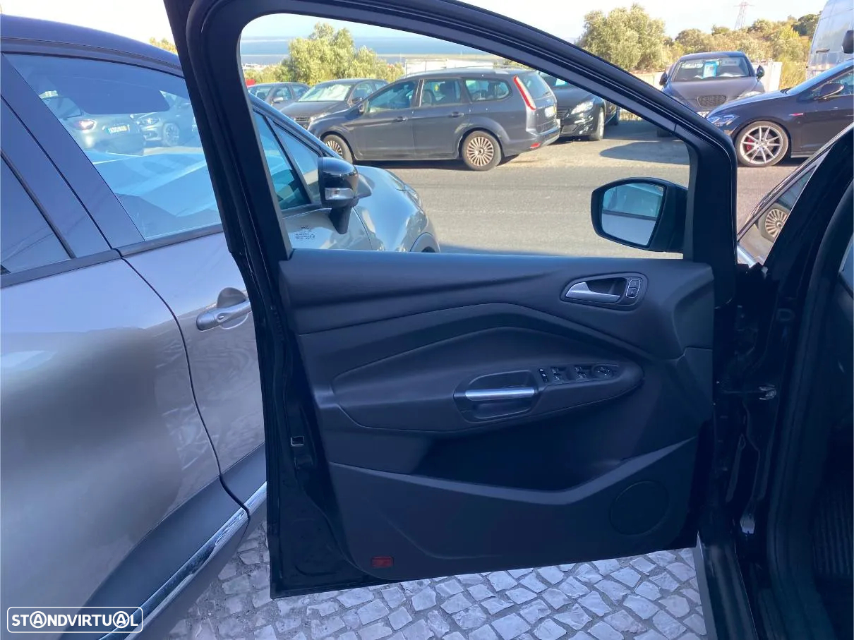 Ford C-Max 1.0 Ecoboost S&S Titanium - 10