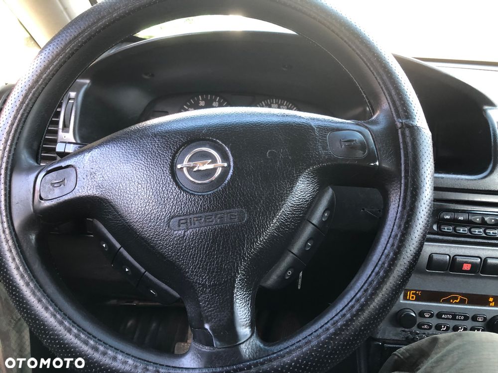 Opel Zafira 1.8 16V Comfort - 6