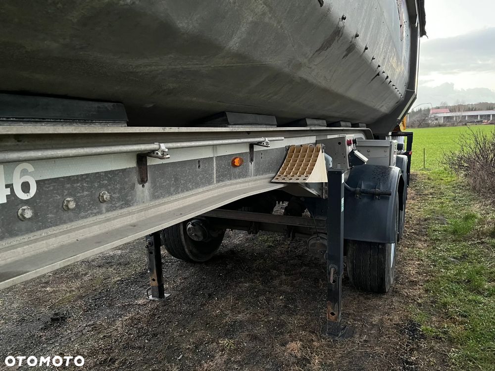 Schwarzmuller K-Serie rynna 4500kg 2 osie Hardox 38t DMC naczepa wywrotka - 4