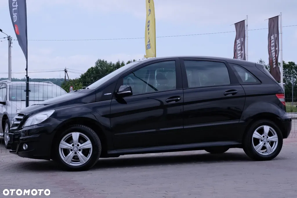 Mercedes-Benz Klasa B 180 BlueEffICIENCY - 18