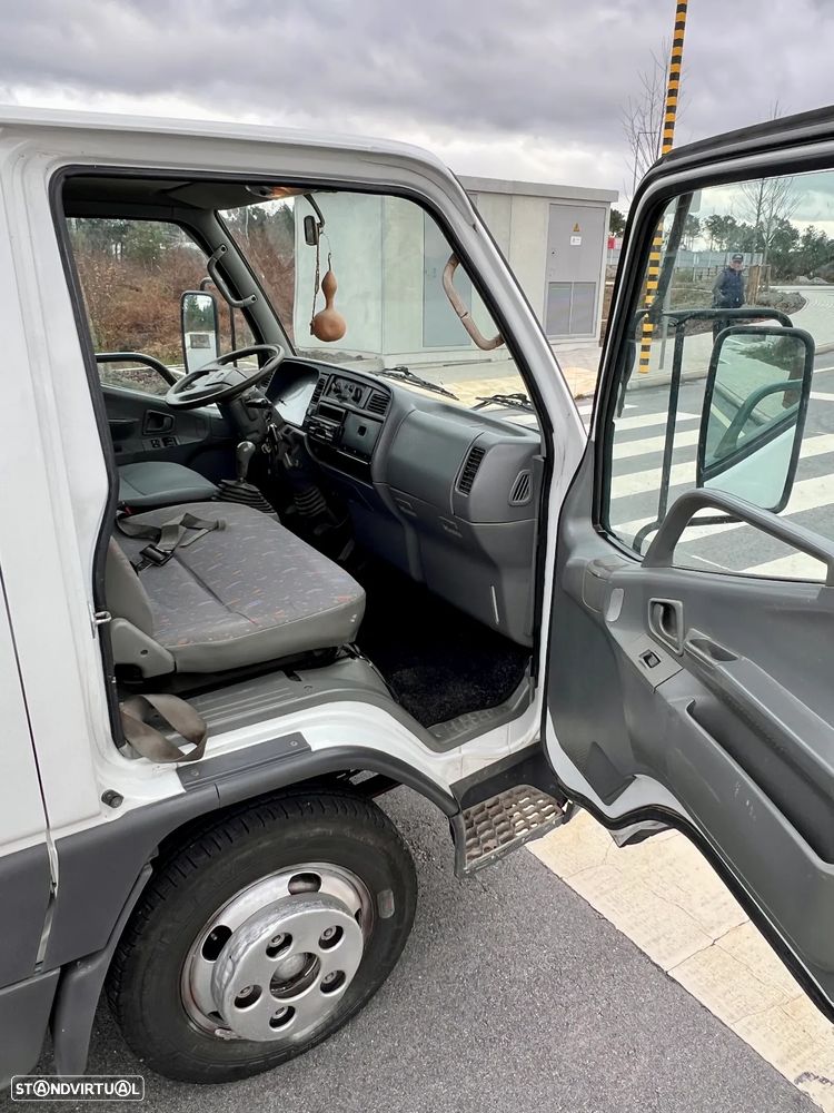 Mitsubishi Canter 3.0 - Cabine Dupla - 10