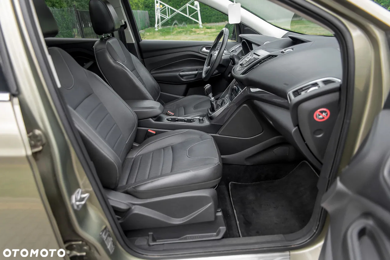 Ford Kuga 2.0 TDCi 2x4 Titanium - 31