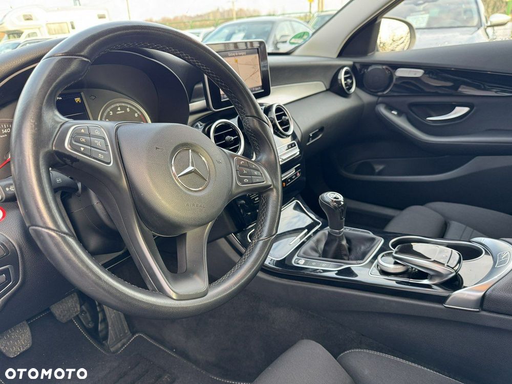 Mercedes-Benz Klasa C 180 T Avantgarde - 14