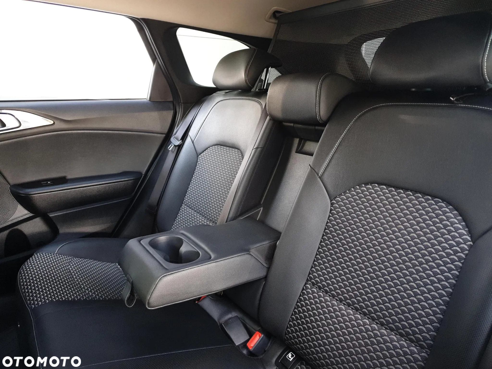 Kia Ceed 1.5 T-GDI L DCT - 16