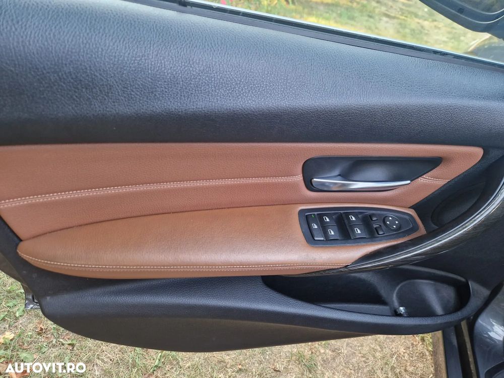 BMW Seria 3 318d Touring Luxury Line - 13